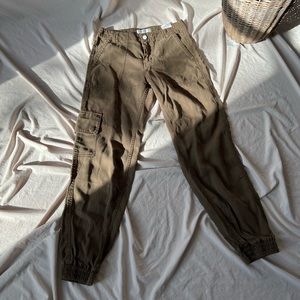 Guess Low Raise Olive Green Cargo Pant